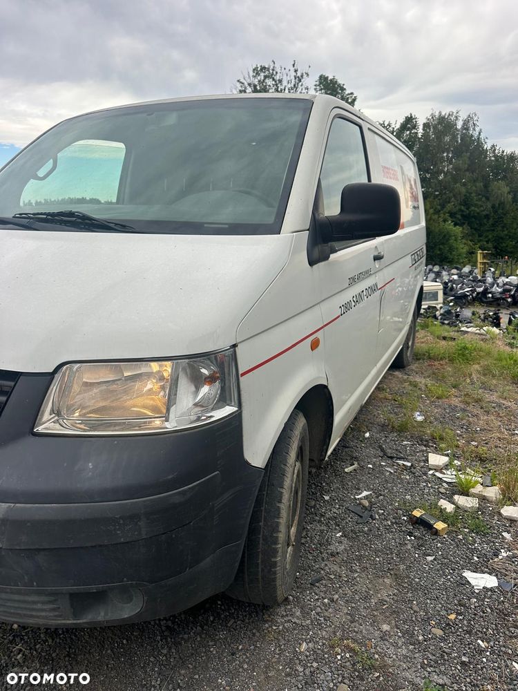 Volkswagen Furgon Blaszak VW Transporter T5 2.5 TDI 131 KM Skrzynia 6 Klima - 3