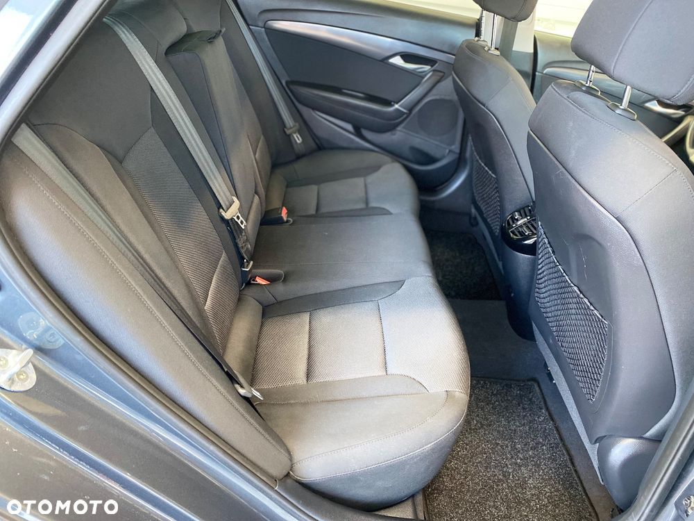 Hyundai i40 1.7 CRDi Premium DCT - 21