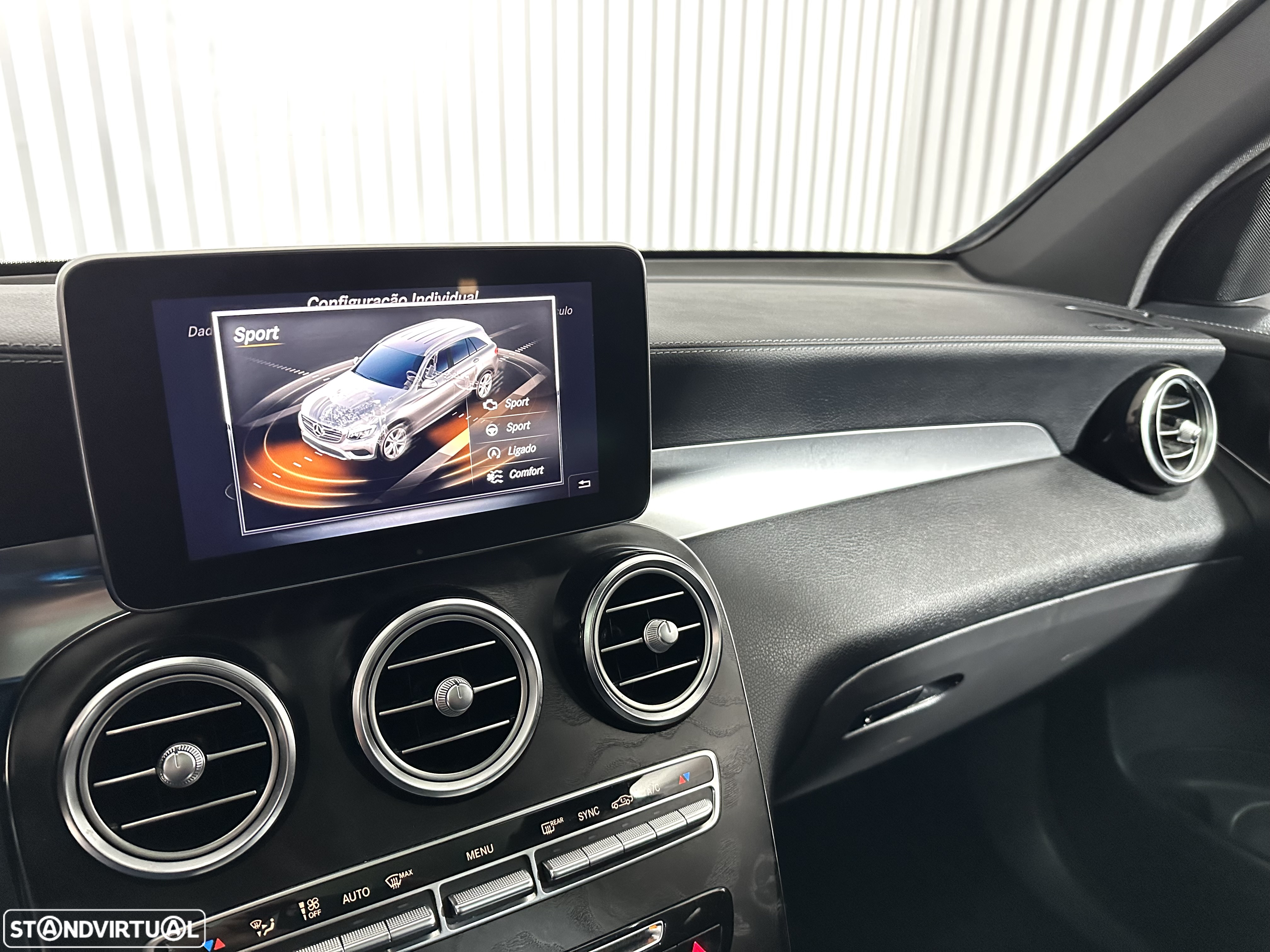Mercedes-Benz GLC 250 d 4Matic 9G-TRONIC AMG Line - 12