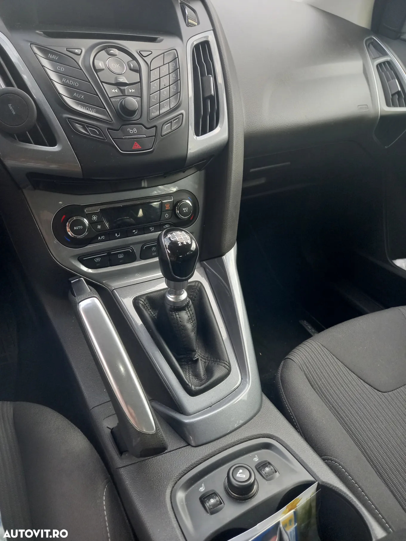 Ford Focus - 8