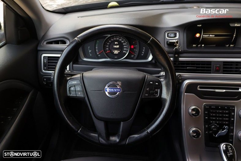 Volvo XC 70 D4 Geartronic Black Line - 36