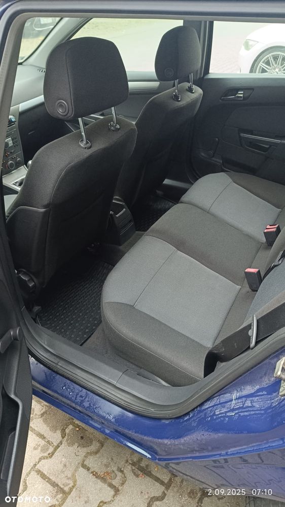 Opel Astra - 11