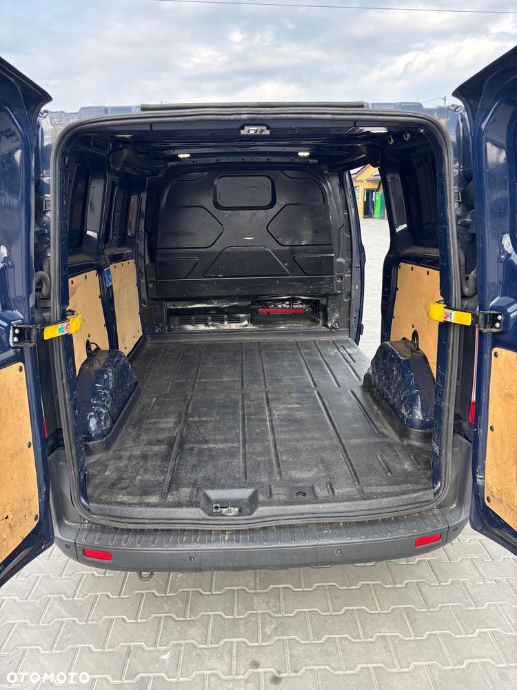 Ford Transit Custom - 13