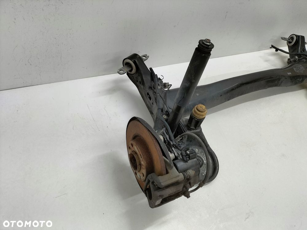 oś tylna belka tył opel grandland x 17- 1.6cdti - 2