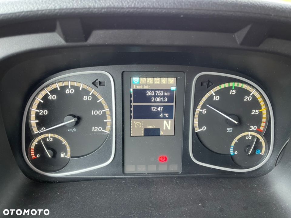 Mercedes-Benz Atego 818 - 11