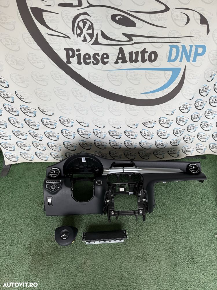 Plansa bord Mercedes GLC W253 completa cu 3 airbag uri 2016-2023 - 1