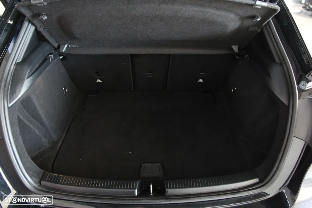 Mercedes-Benz A 180 d AMG Line Aut. - 25