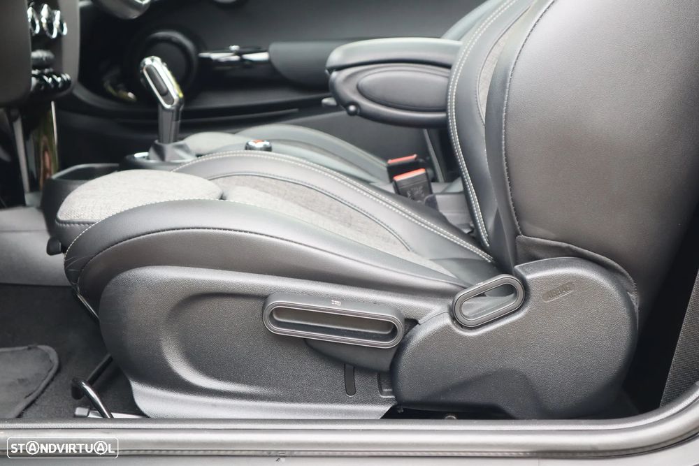 MINI 3 Portas Cooper SE - 22