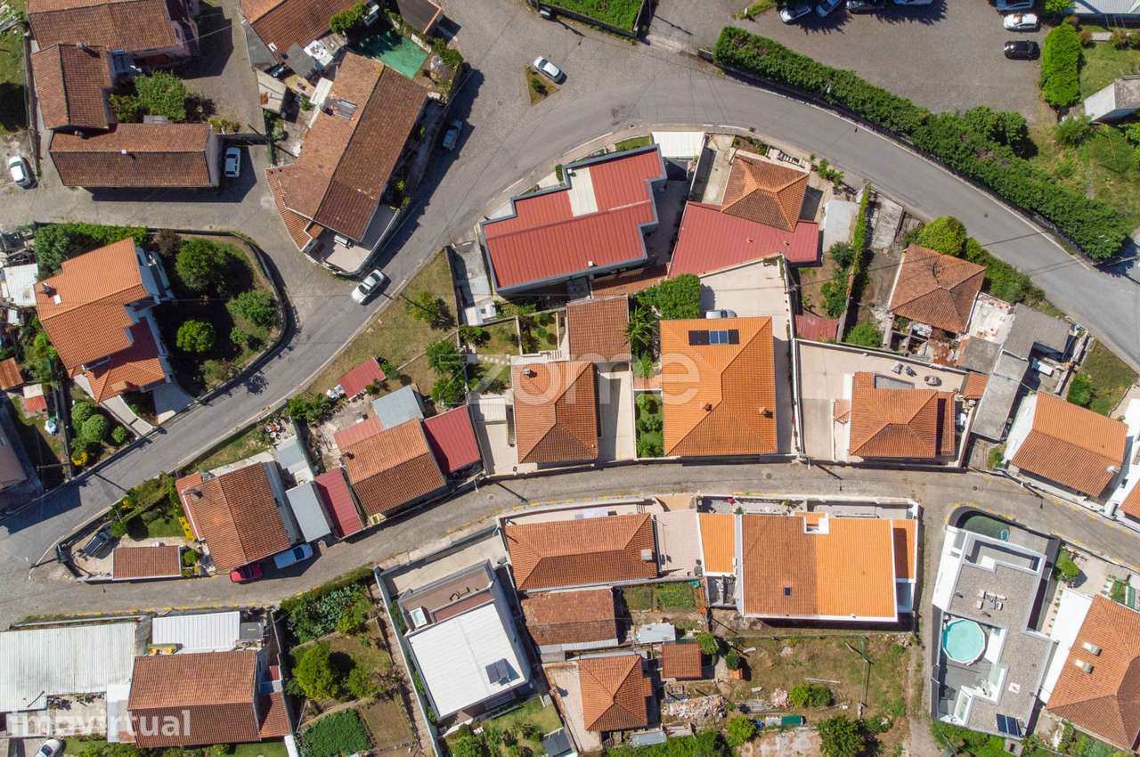 Moradia Individual em Nogueira, Braga | Ideal Habitação / investime... - Grande imagem: 3/26