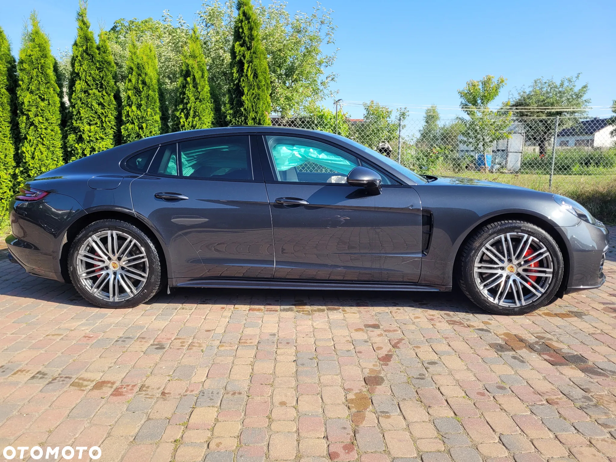 Porsche Panamera 4 E-Hybrid - 5
