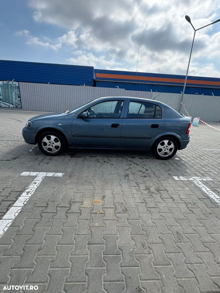 Opel Astra - 2