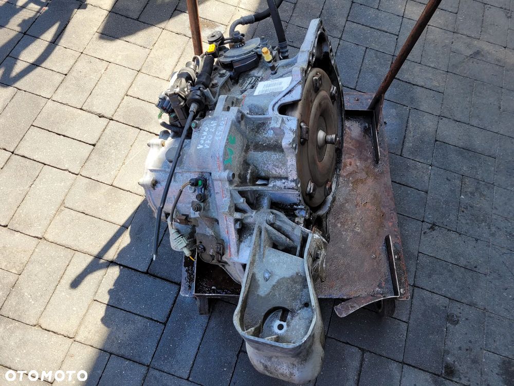 Volvo V70 II 2.4T Skrzynia biegow 55-51SN - 2