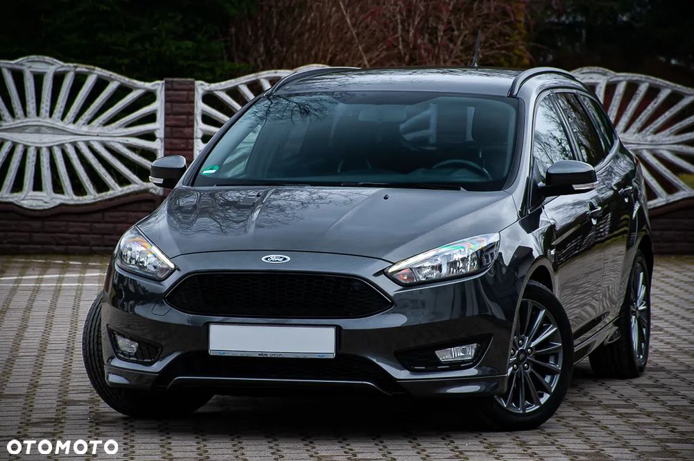 Ford Focus 1.5 EcoBoost Titanium ASS - 40