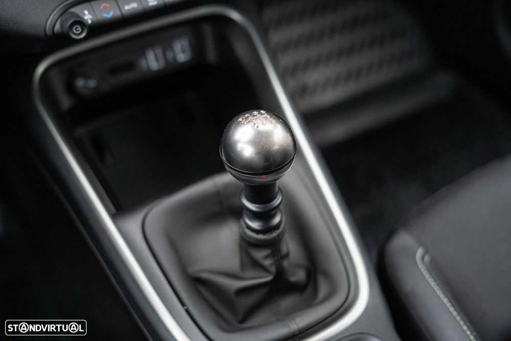 Jeep Avenger 1.2 GSE T3 Altitude - 38