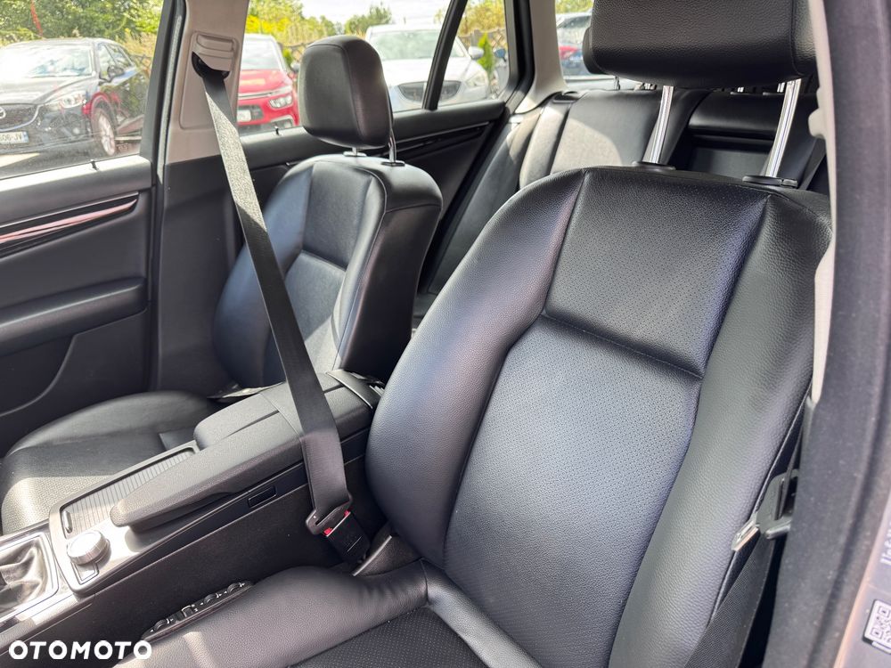 Mercedes-Benz Klasa C 220 CDI DPF Elegance - 30