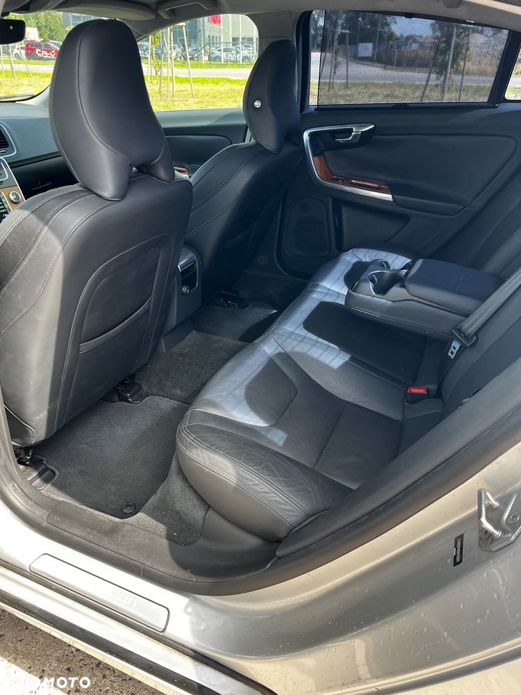 Volvo S60 T5 Geartronic Momentum - 13