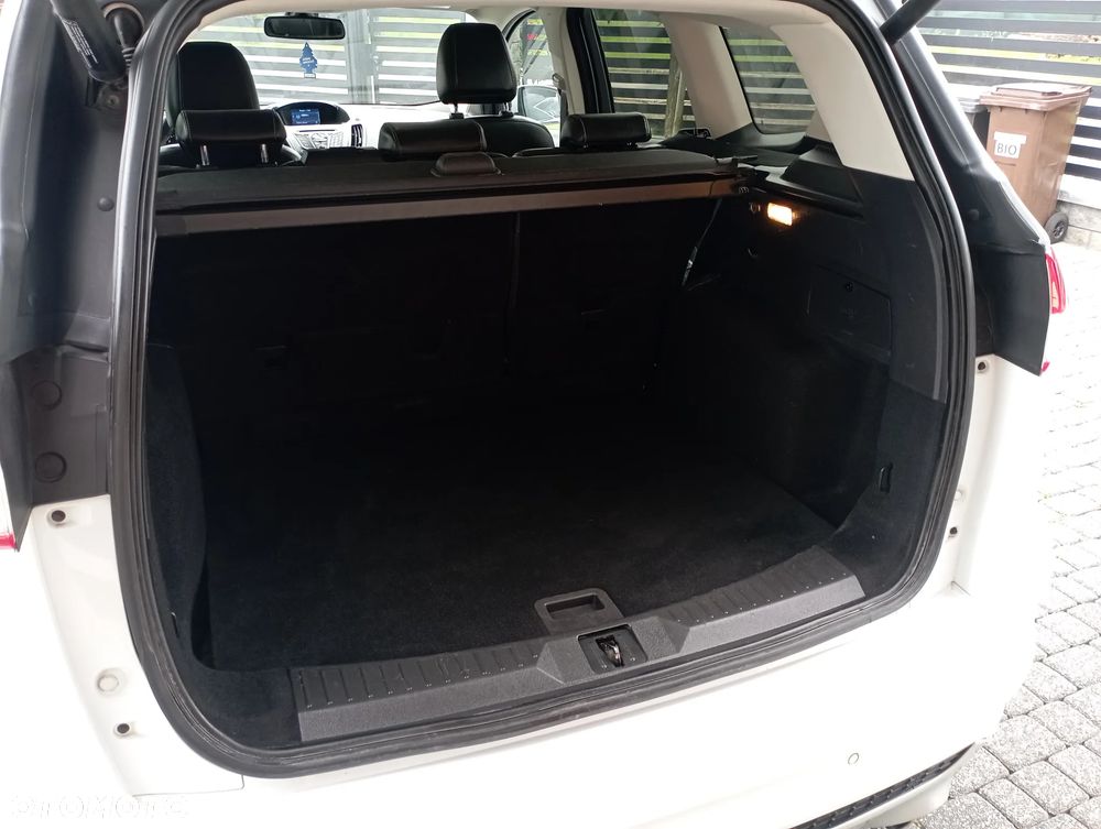 Ford Kuga 2.0 TDCi 4x4 Titanium - 26