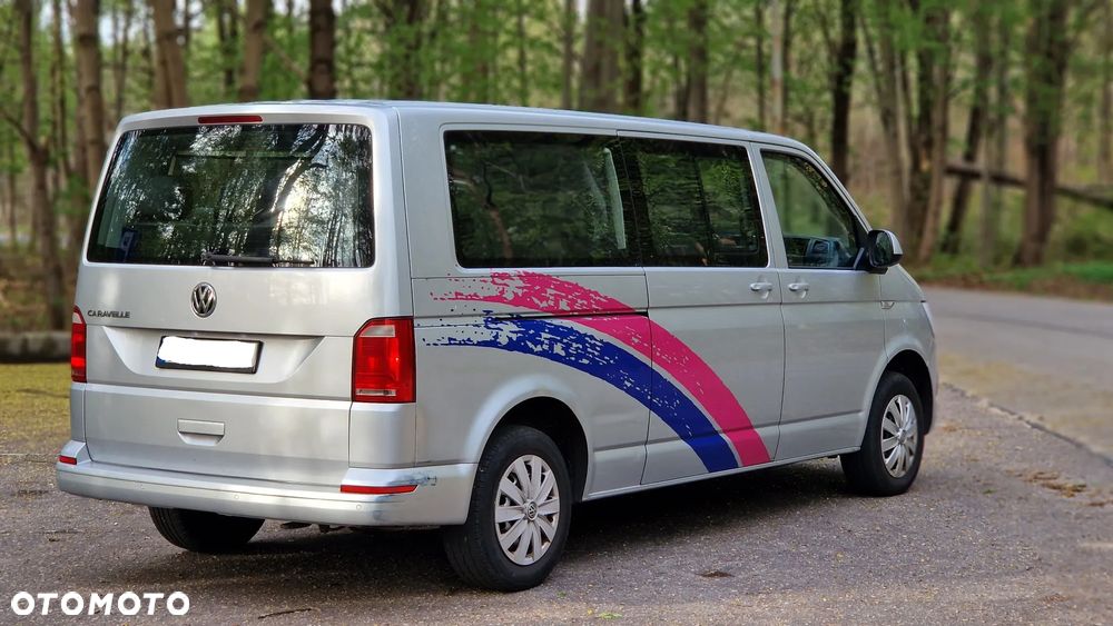 Volkswagen Caravelle - 6