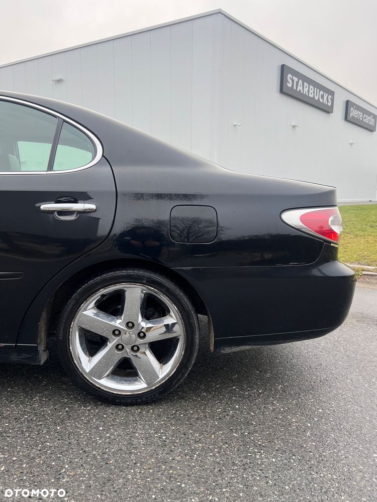 Lexus ES - 7