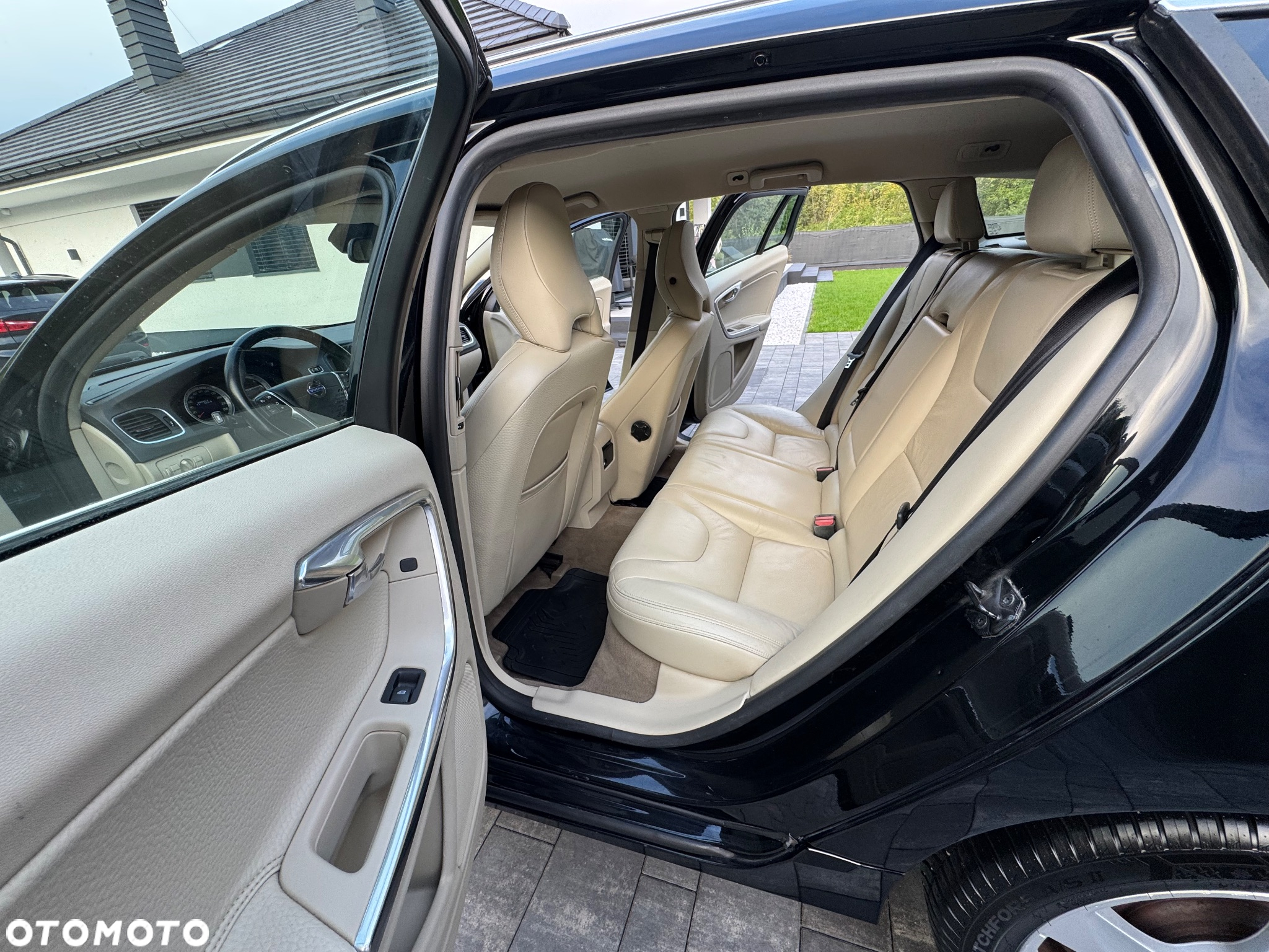 Volvo V60 D2 Summum - 21