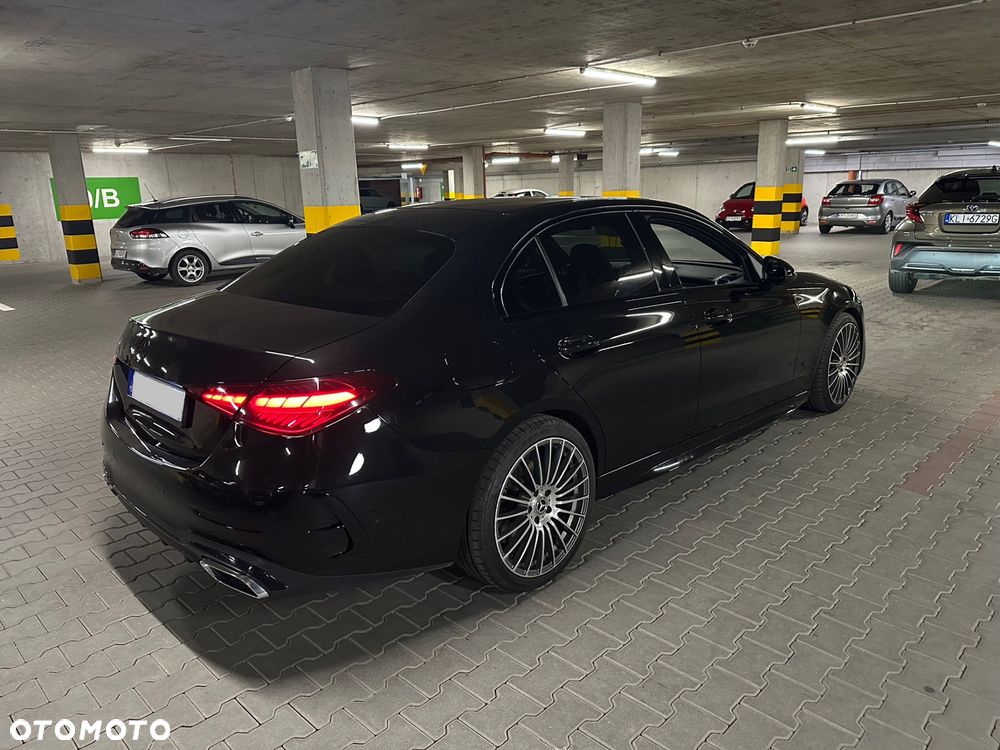 Mercedes-Benz Klasa C 180 9G-TRONIC AMG Line - 7