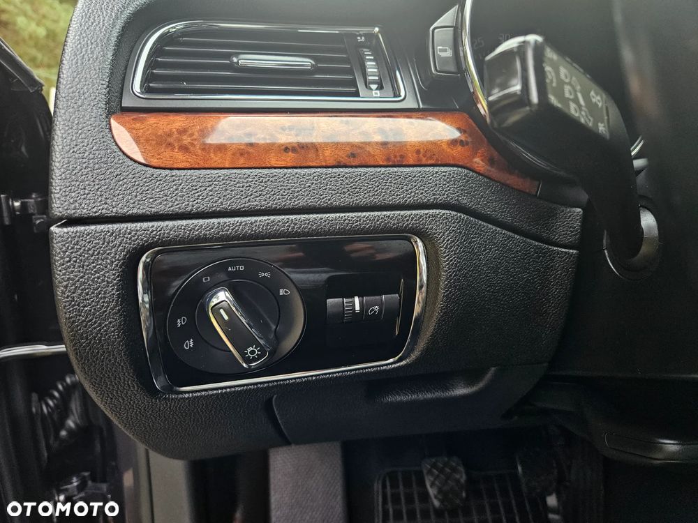 Skoda Superb 2.0 TDI 4x4 Elegance - 29