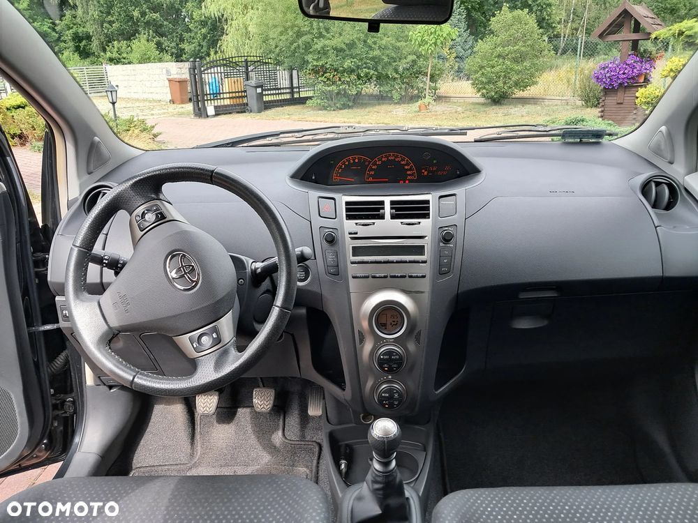 Toyota Yaris 1.33 Dynamic - 6