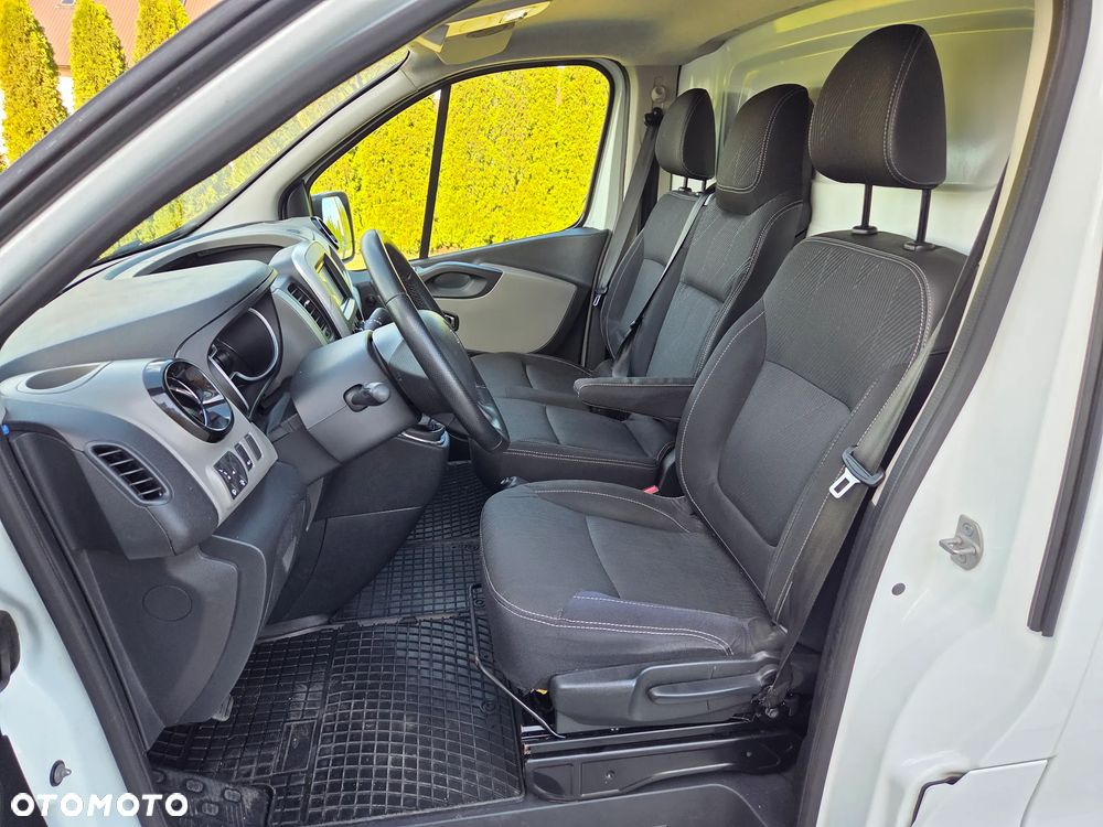 Renault Trafic Furgon - 14
