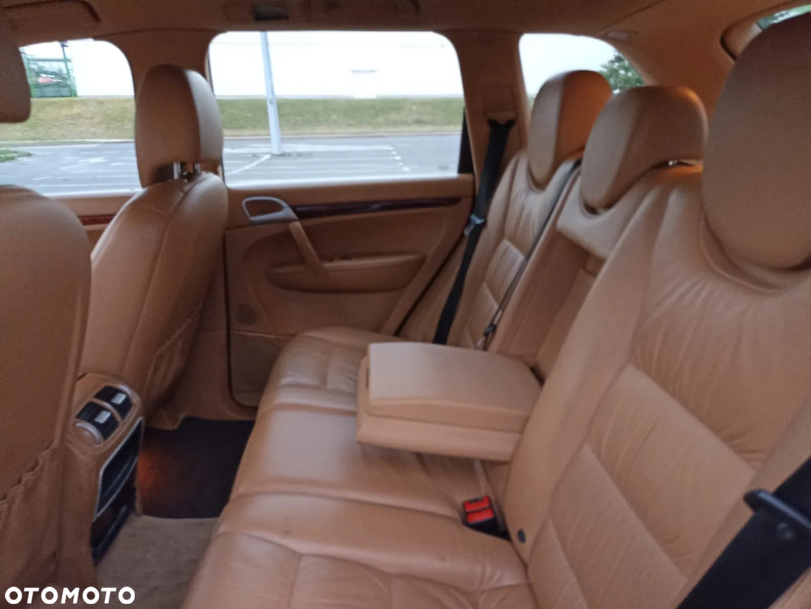 Porsche Cayenne - 15