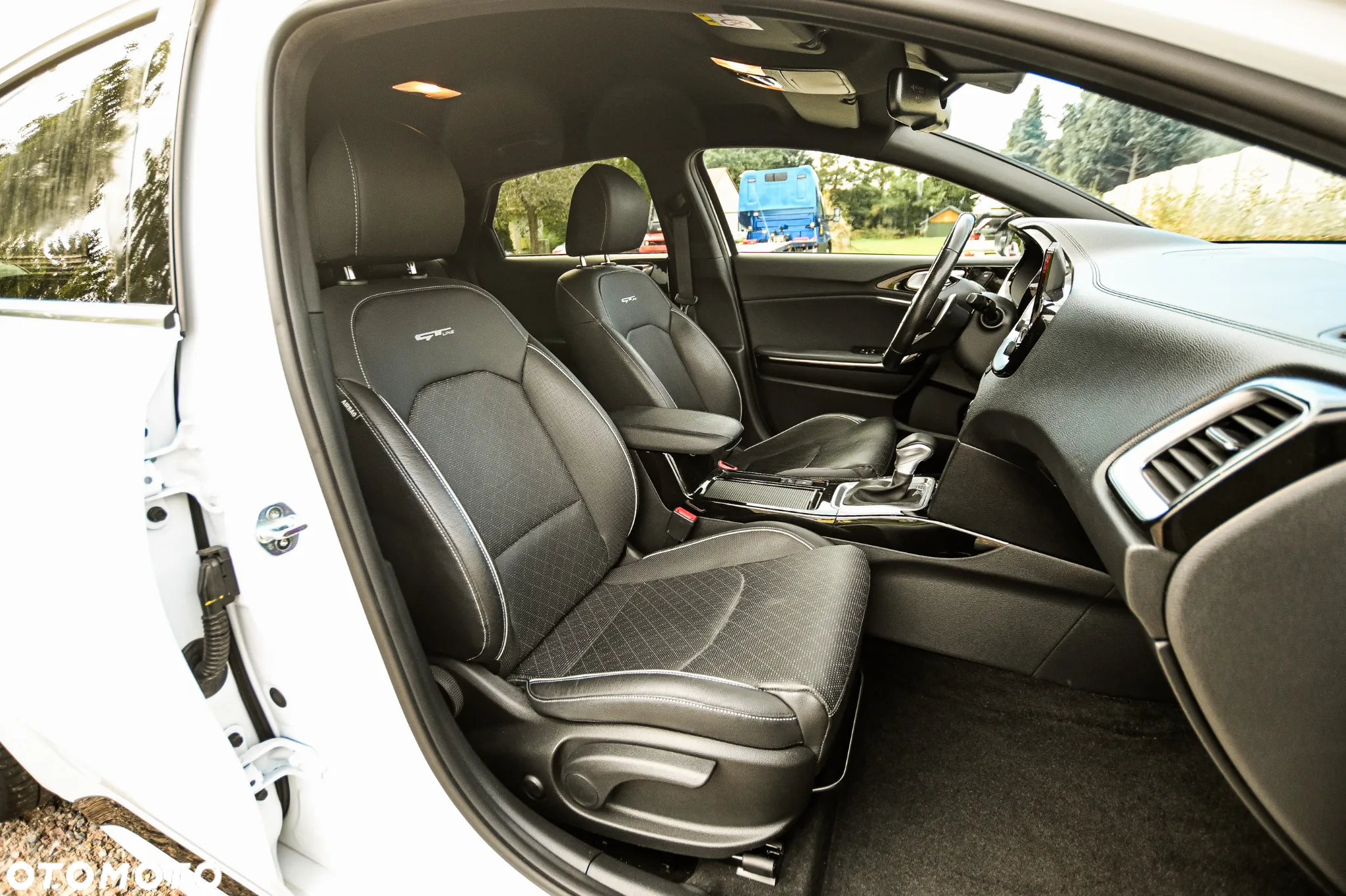 Kia ProCeed 1.6 CRDi GT Line DCT - 23