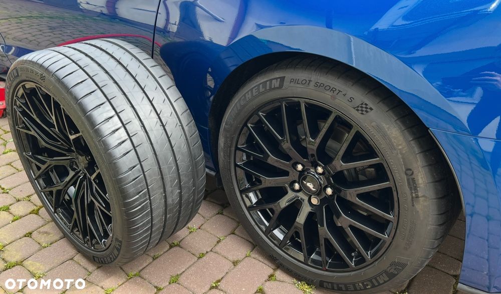 Ford Mustang 5.0 V8 GT - 17