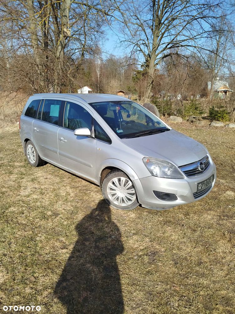 Opel Zafira - 8