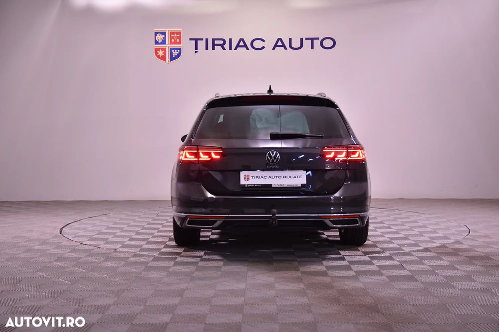 Volkswagen Passat - 4