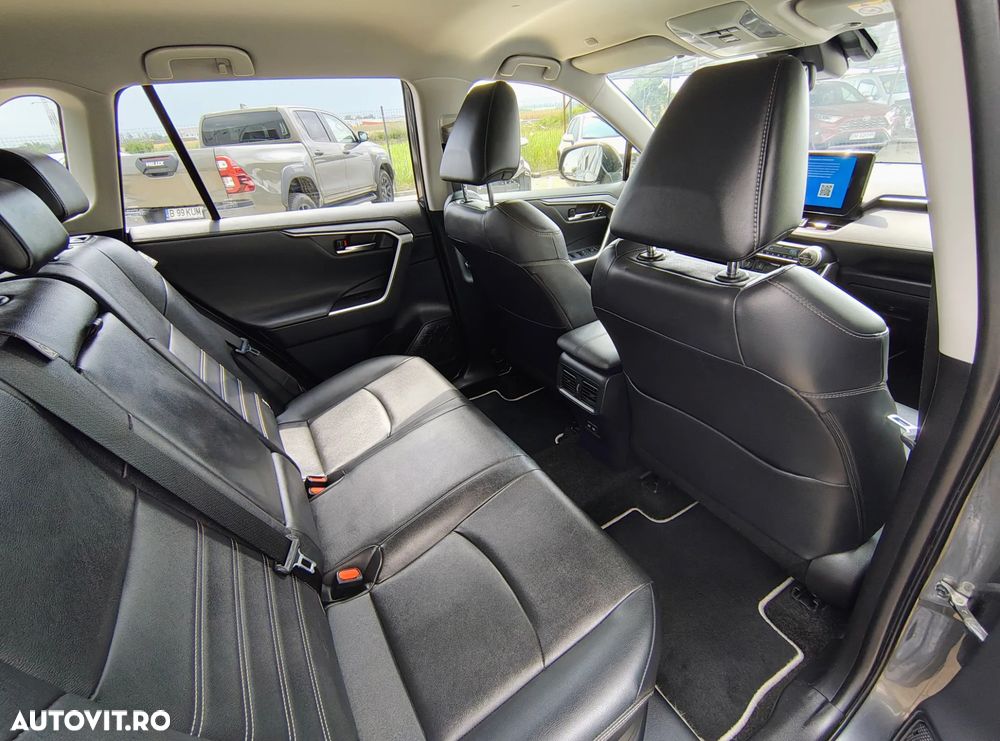 Toyota RAV4 2.5 VVT-iE 4x4 Luxury - 11