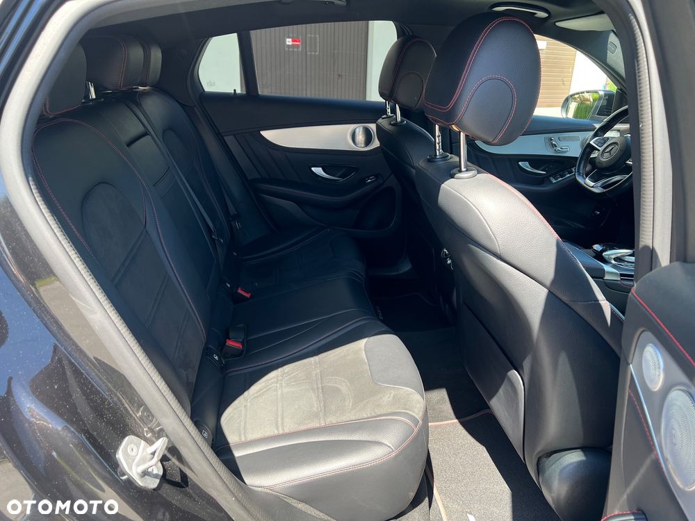 Mercedes-Benz GLC - 30