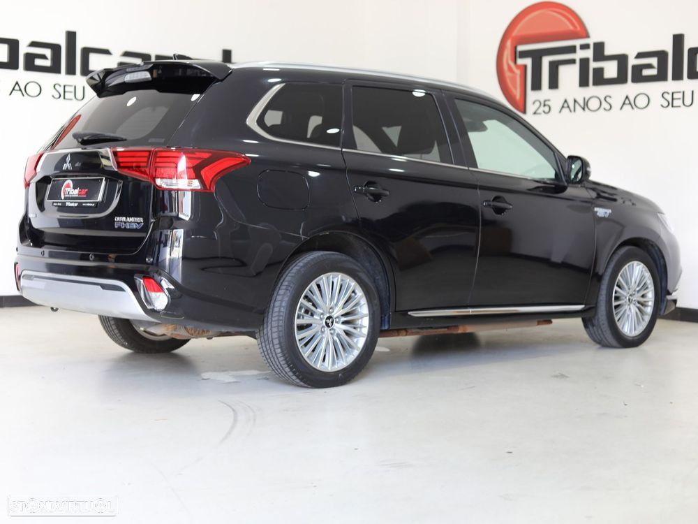 Mitsubishi Outlander 2.4 Instyle - 4