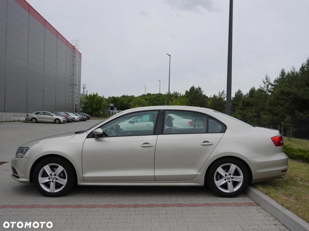 Volkswagen Jetta 2.0 TDI DPF BMT Comfortline - 4