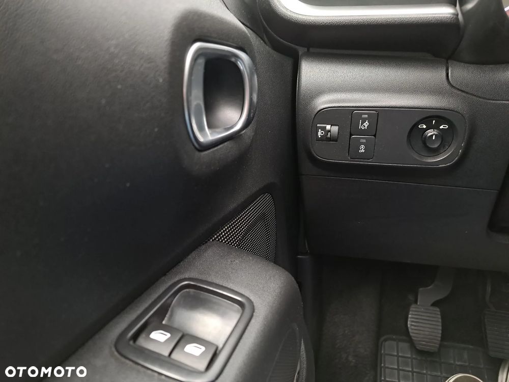 Citroën C3 1.2 PureTech Feel - 26