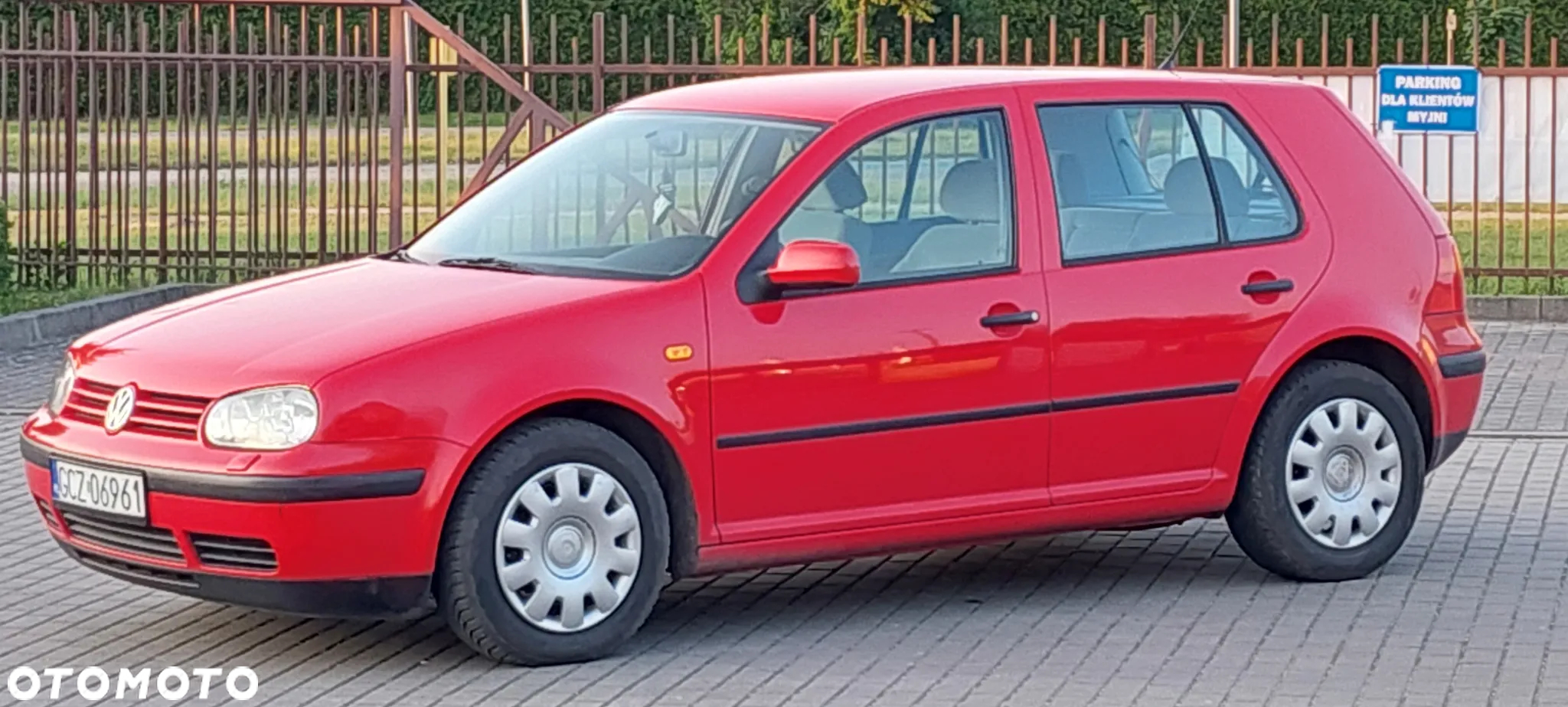 Volkswagen Golf - 3