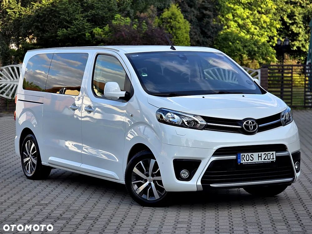 Toyota Proace Verso 2.0 D4-D Medium Family - 2