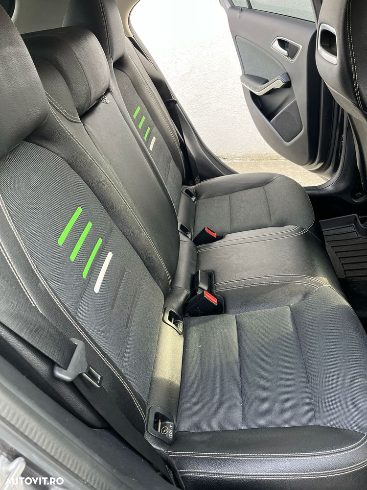 Mercedes-Benz A 180 d 7G DCT - 11