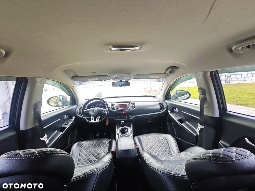 Kia Sportage 1.7 CRDI 2WD ISG Dream-Team Edition - 24