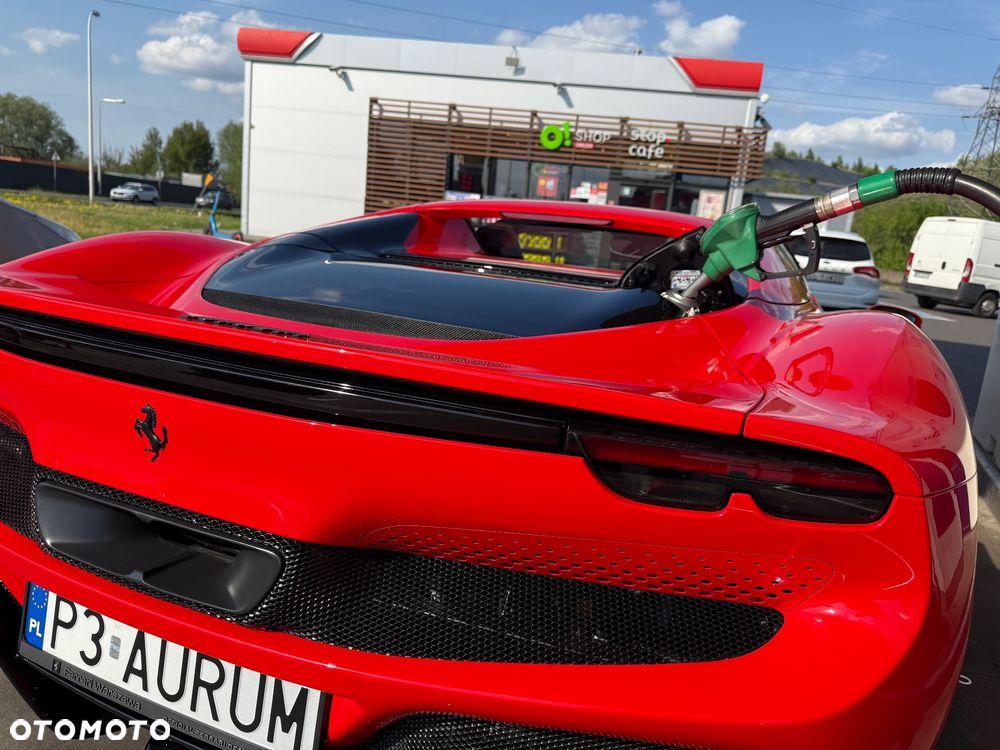 Ferrari 296 GTS - 6