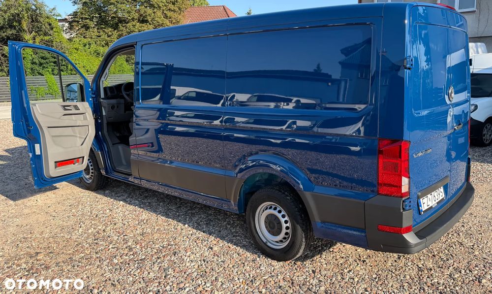 Volkswagen CRAFTER L2H1 2022r WZMOCNIONY VAN 3 osobowy MOCNY Silnik 2.0TDI 140KM Euro6 Duża ładowność 1309kg! DMC:3.5t, Homologacja VAT-1 Zabudowa paki, Bogate wyposażenie! NOWE OPONY 100% Bezwypadkowy! - 41