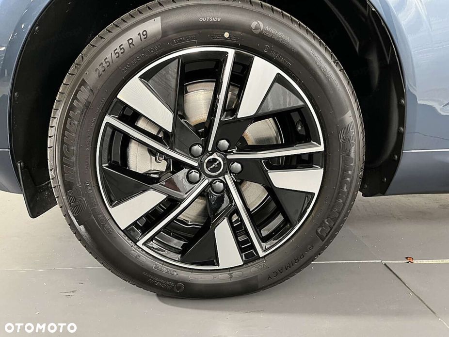 Volvo XC 90 B5 B AWD Plus Bright - 19