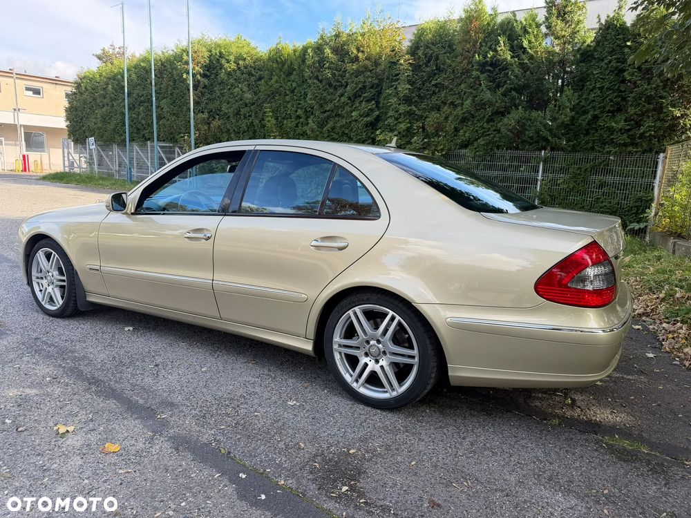 Mercedes-Benz Klasa E - 38