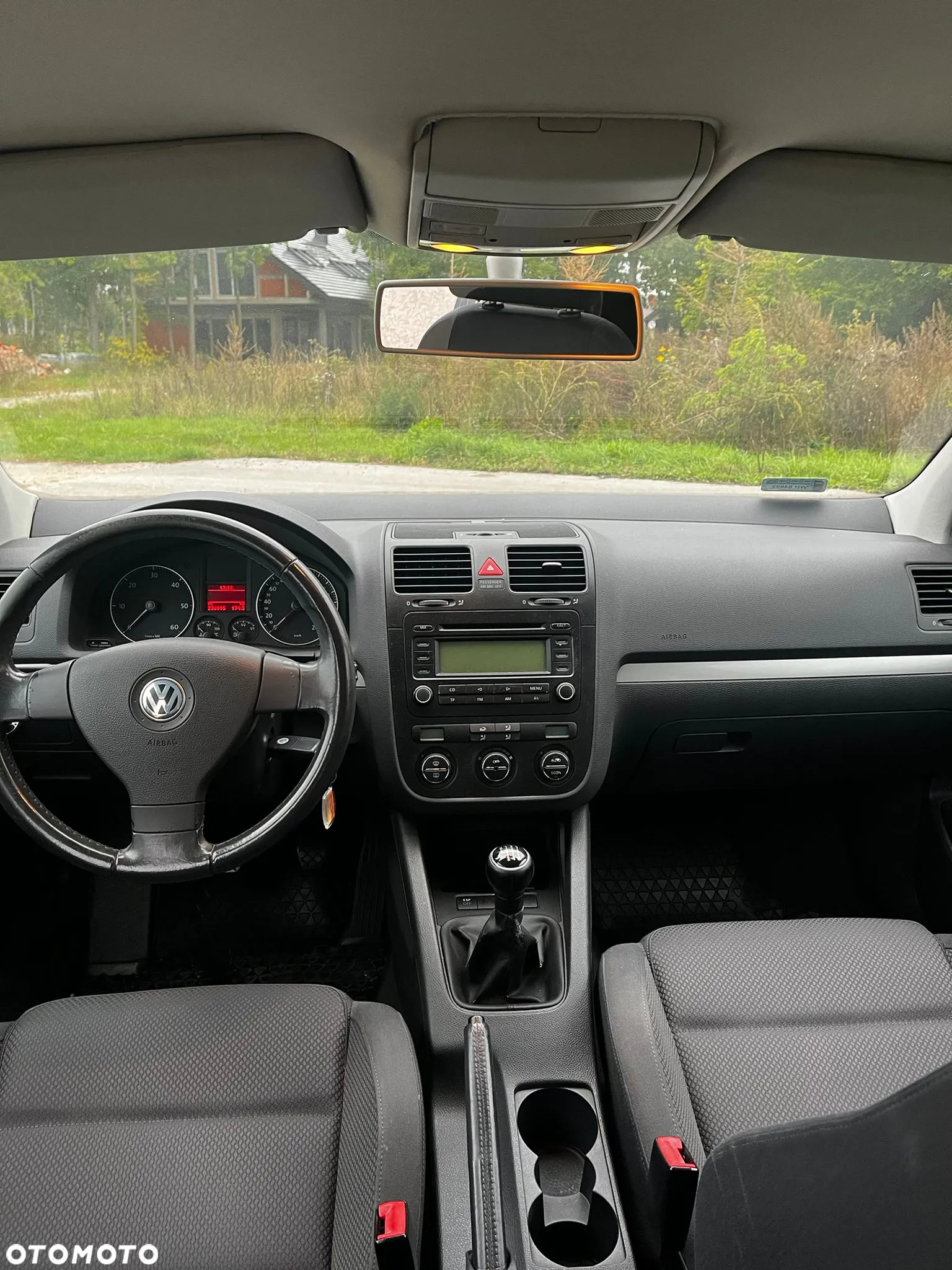 Volkswagen Golf - 2
