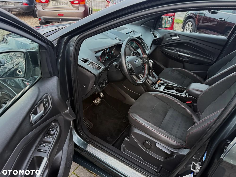 Ford Kuga 2.0 TDCi 4x4 ST-Line - 7