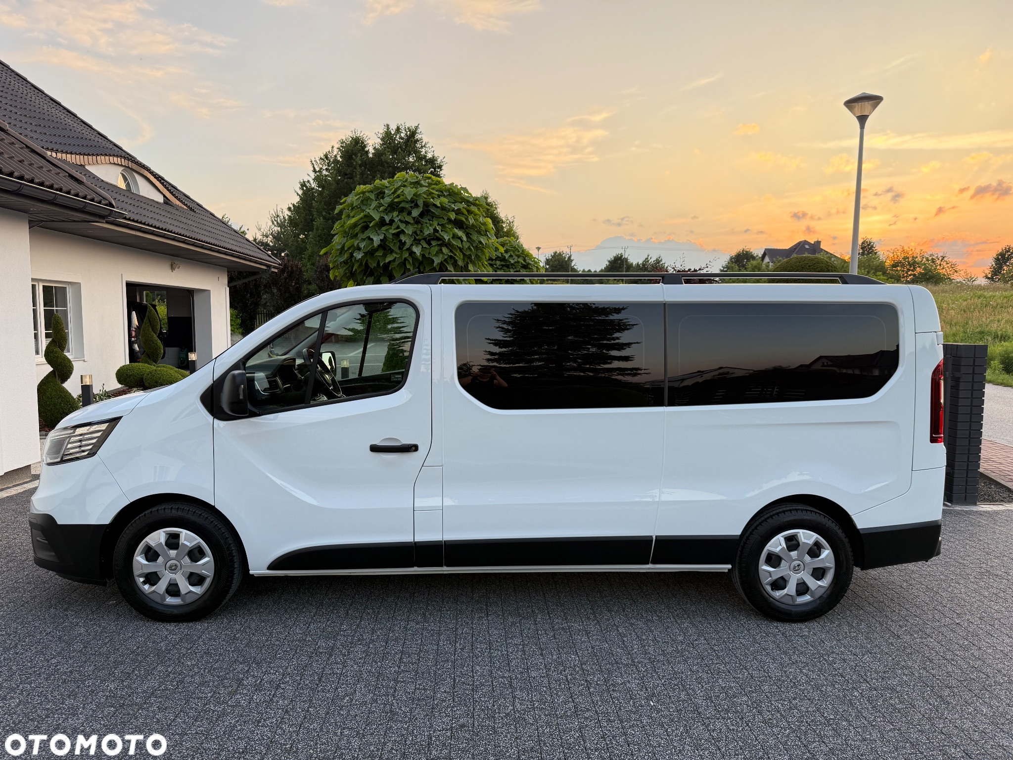 Renault Trafic 2.0 dCi L2H1 HD Extra (bryg.) - 2