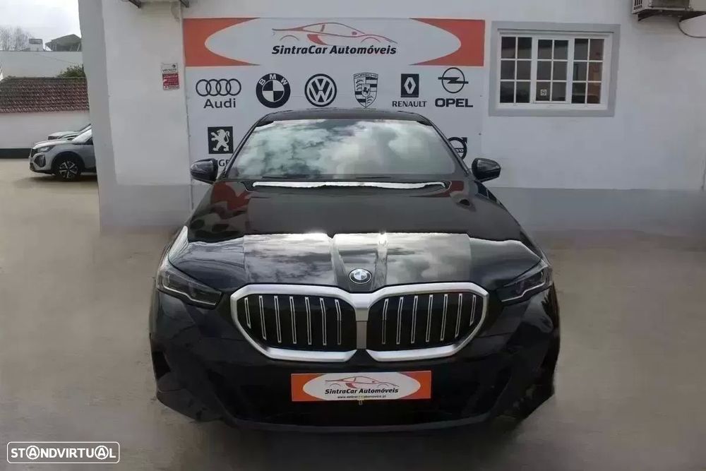 BMW 520 d xDrive Pack Desportivo M - 2